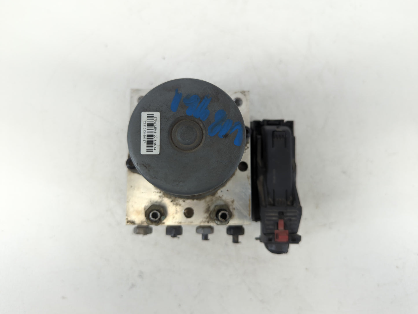2015 Chevrolet Trax ABS Pump Control Module Replacement P/N:94541506 Fits OEM Used Auto Parts - Oemusedautoparts1.com