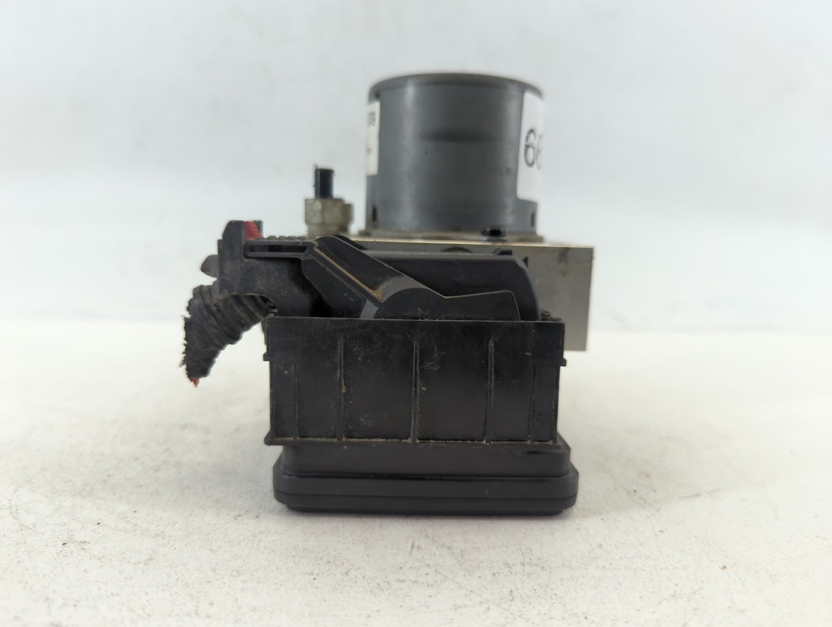 2015 Chevrolet Trax Anti-Lock Brake ABS Pump Module Actuator OEM P/N:94541506 Fits OEM Used Auto Parts - Oemusedautoparts1.c