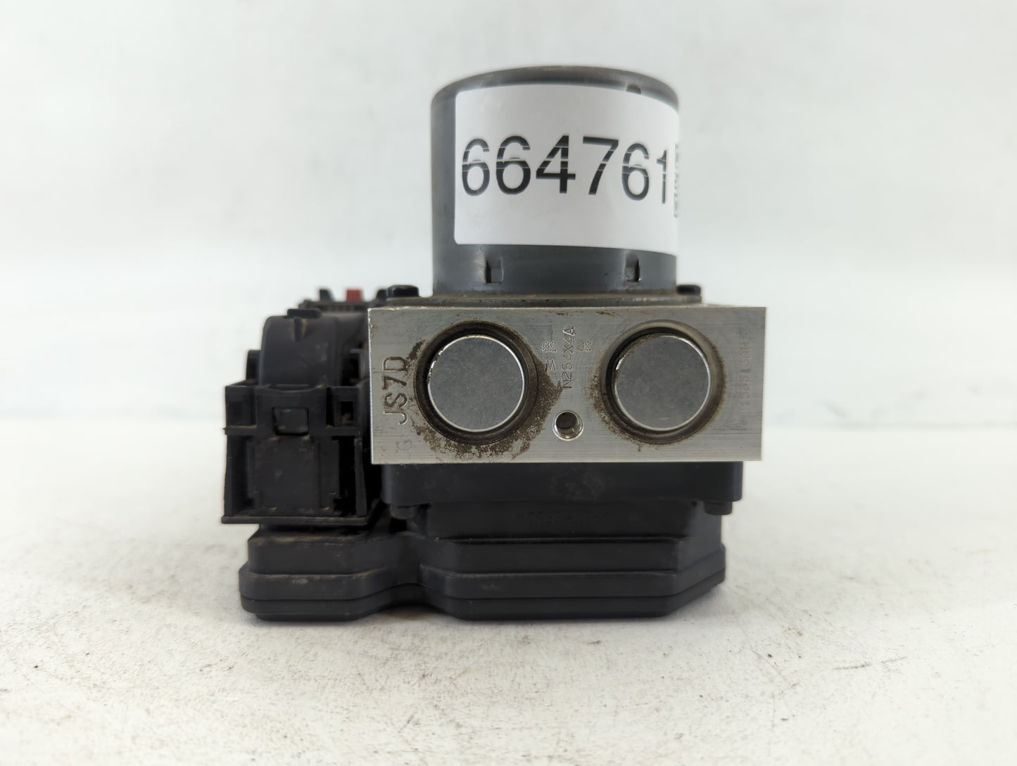 2015 Chevrolet Trax ABS Pump Control Module Replacement P/N:94541506 Fits OEM Used Auto Parts - Oemusedautoparts1.com