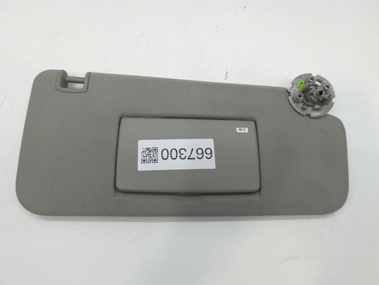 2015-2016 Chevrolet Trax Sun Visor Shade Replacement Passenger Right Mirror Fits Fits 2015 2016 OEM Used Auto Parts