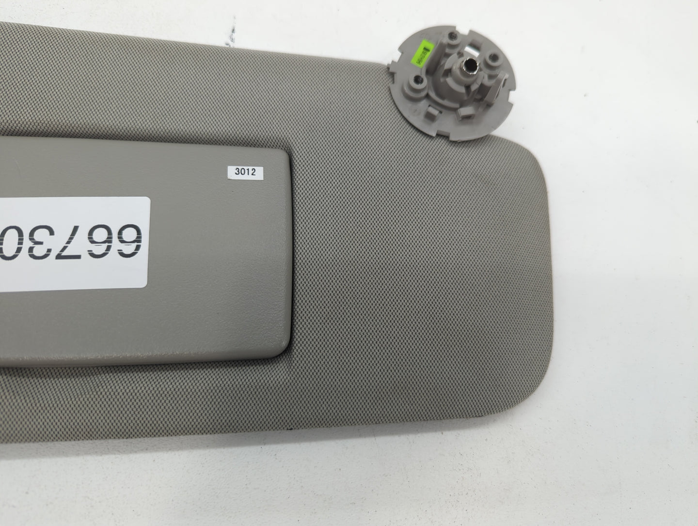 2015-2016 Chevrolet Trax Sun Visor Shade Replacement Passenger Right Mirror Fits Fits 2015 2016 OEM Used Auto Parts - Oemuse