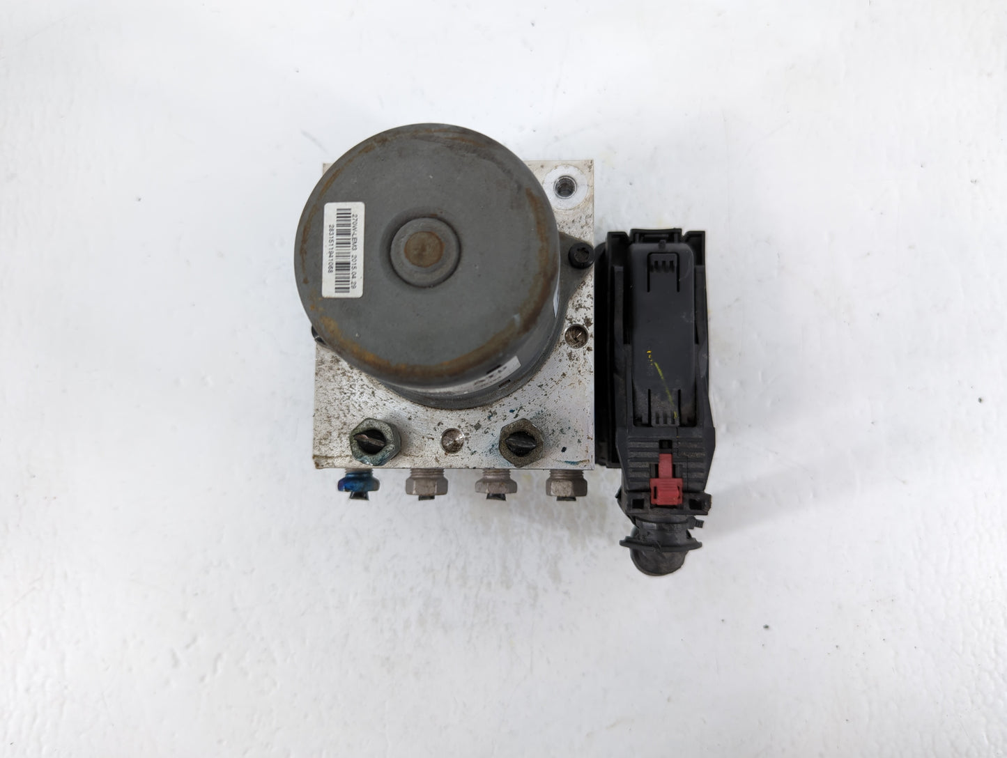2015 Chevrolet Trax ABS Pump Control Module Replacement P/N:94541506 Fits OEM Used Auto Parts - Oemusedautoparts1.com