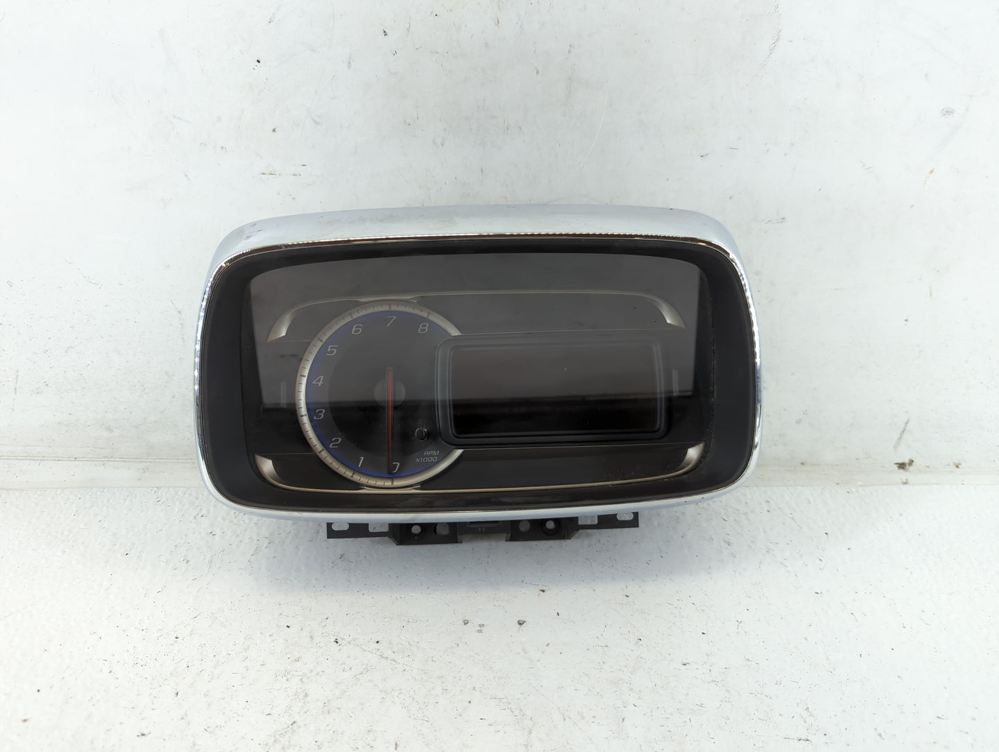 2015-2016 Chevrolet Trax Instrument Cluster Speedometer Gauges P/N:94532507 Fits Fits 2015 2016 OEM Used Auto Parts - Oemuse