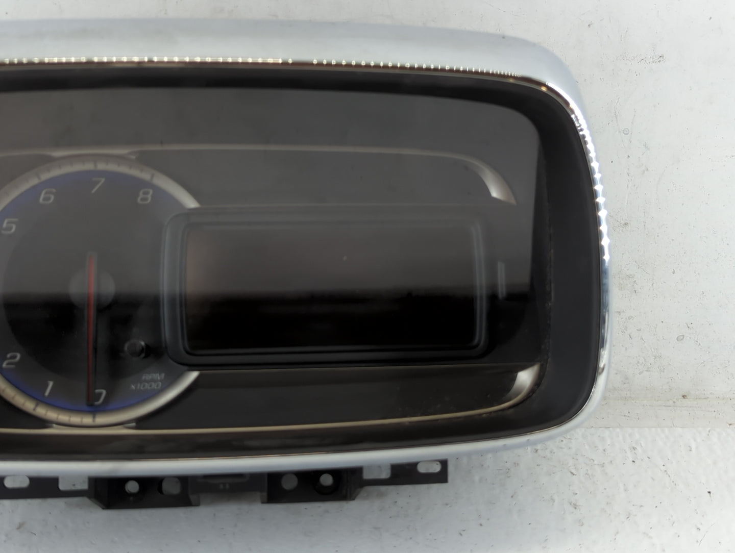 2015-2016 Chevrolet Trax Instrument Cluster Speedometer Gauges P/N:94532507 Fits Fits 2015 2016 OEM Used Auto Parts - Oemuse