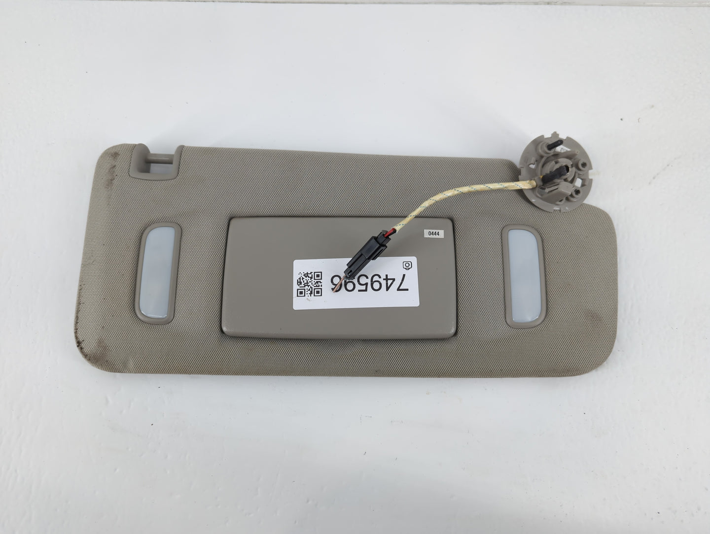 2013-2015 Chevrolet Trax Sun Visor Shade Replacement Passenger Right Mirror Fits Fits 2013 2014 2015 2016 2017 2018 2019 202