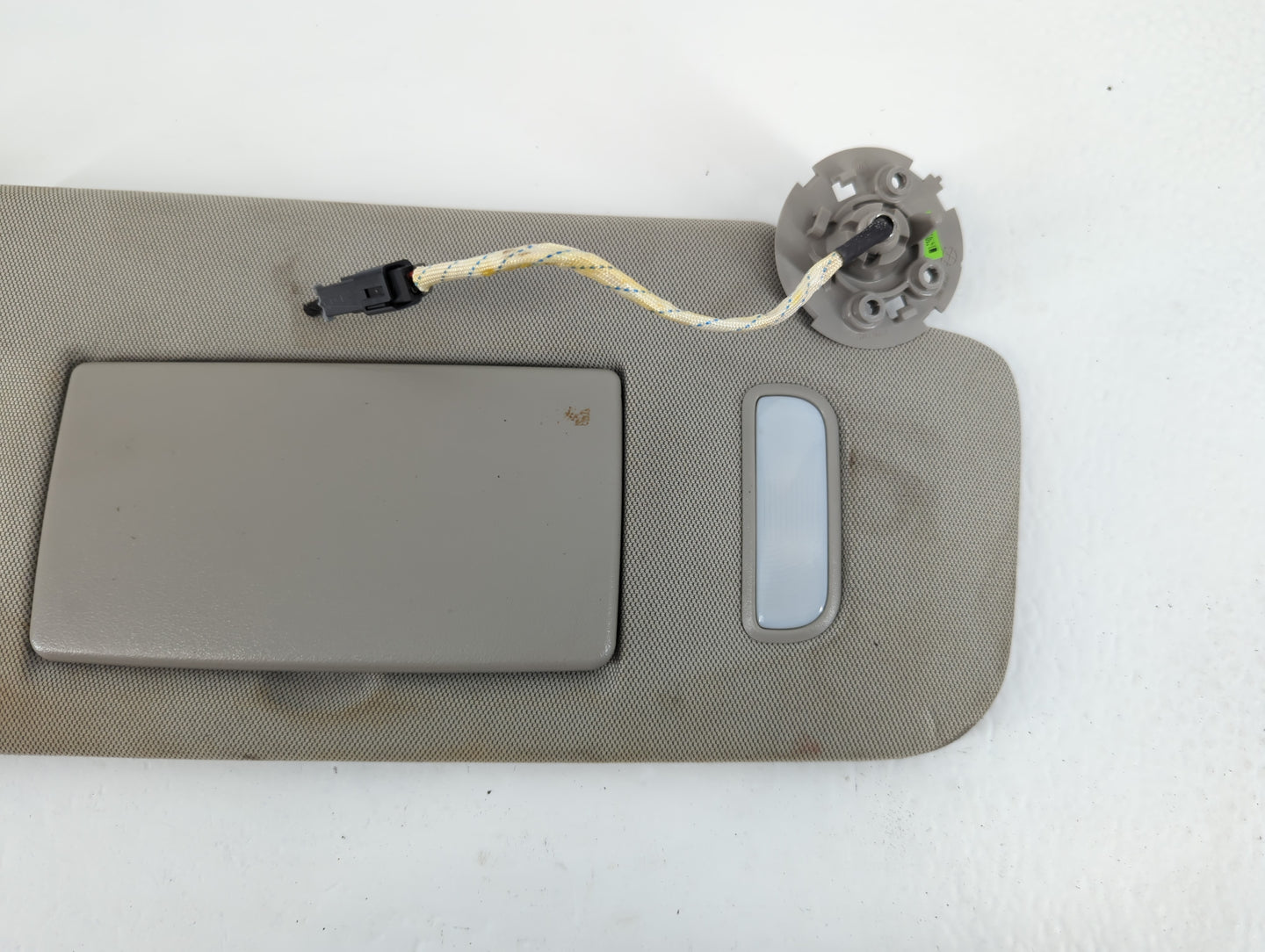 2013-2015 Chevrolet Trax Sun Visor Shade Replacement Passenger Right Mirror Fits Fits 2013 2014 2015 2016 2017 2018 2019 202