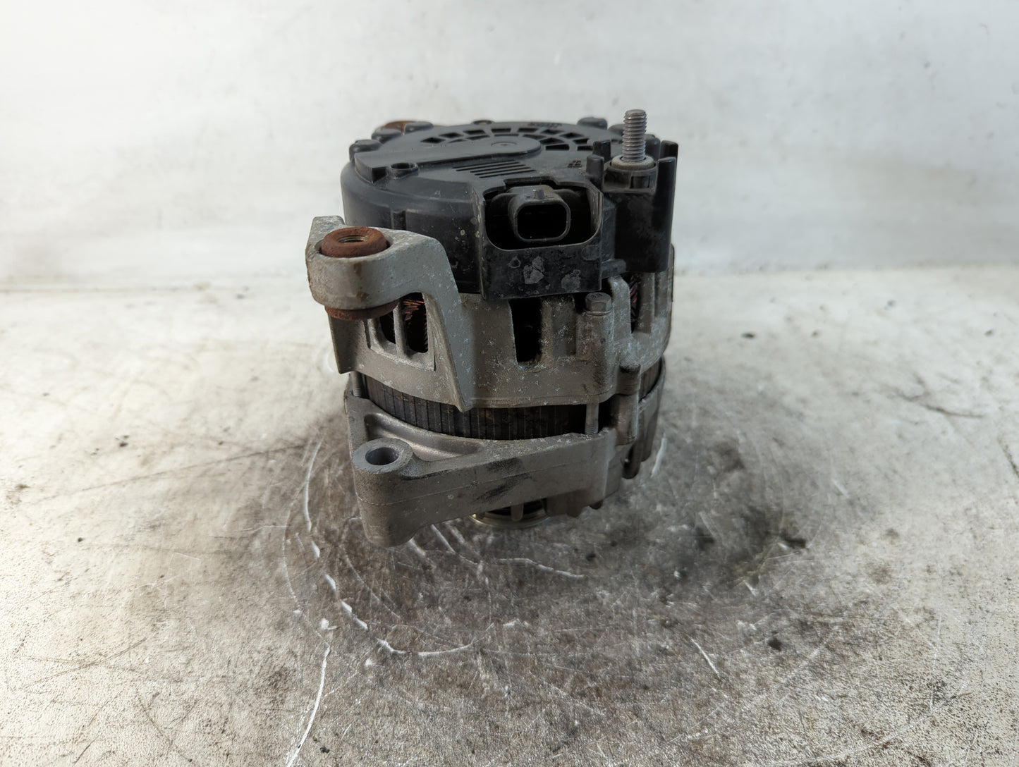 2013-2021 Chevrolet Trax Alternator Replacement Generator Charging Assembly Engine OEM P/N:13588289 Fits OEM Used Auto Parts
