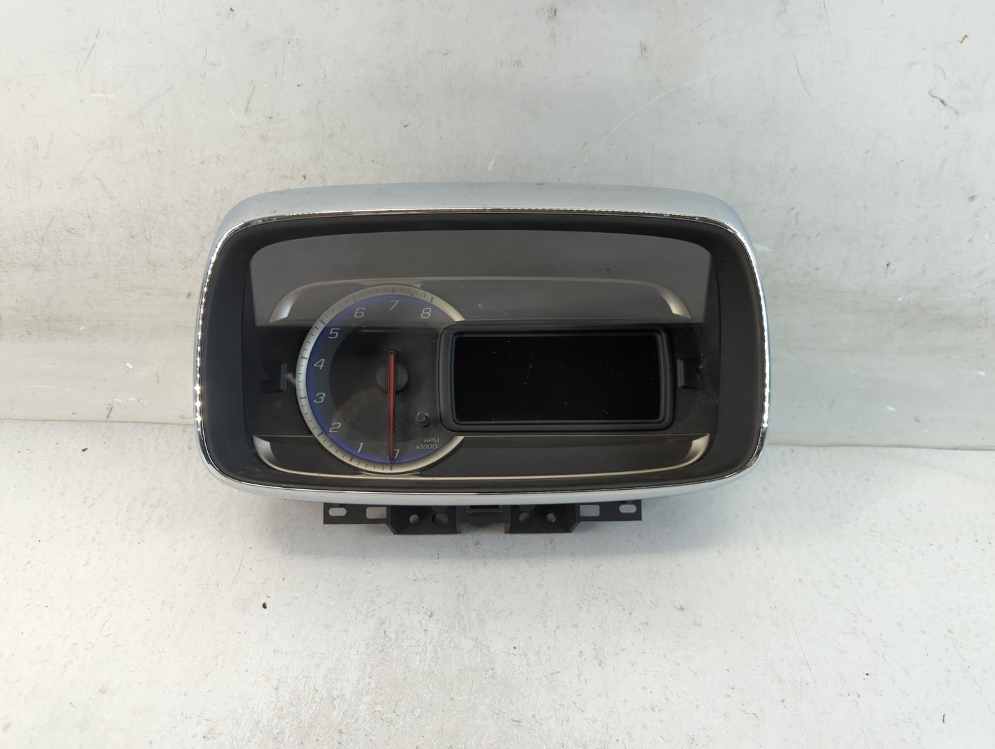 2015-2016 Chevrolet Trax Instrument Cluster Speedometer Gauges P/N:94532507 Fits Fits 2015 2016 OEM Used Auto Parts - Oemuse