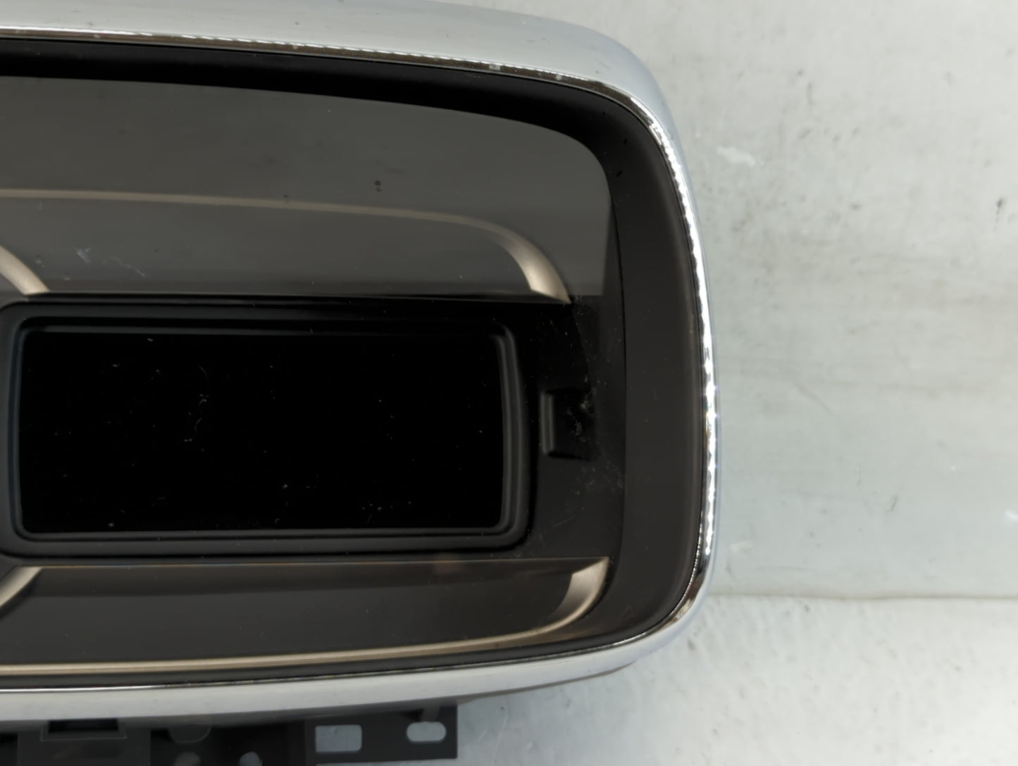 2015-2016 Chevrolet Trax Instrument Cluster Speedometer Gauges P/N:94532507 Fits Fits 2015 2016 OEM Used Auto Parts - Oemuse