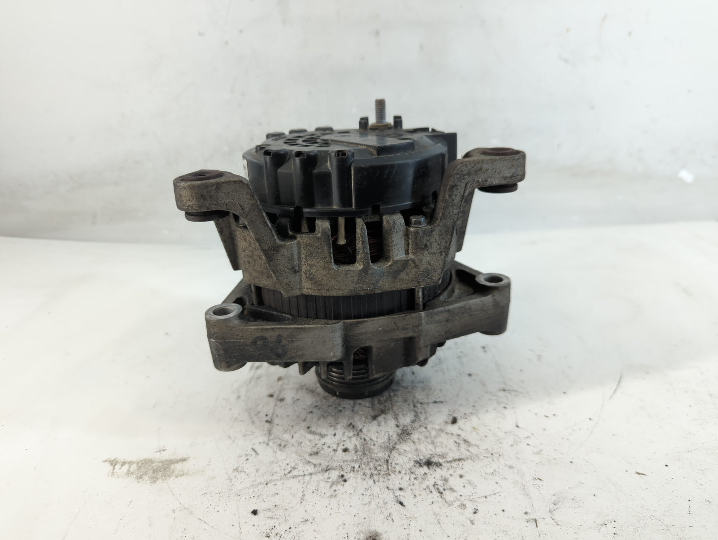 2013-2021 Chevrolet Trax Alternator Replacement Generator Charging Assembly Engine OEM P/N:13588289 Fits OEM Used Auto Parts