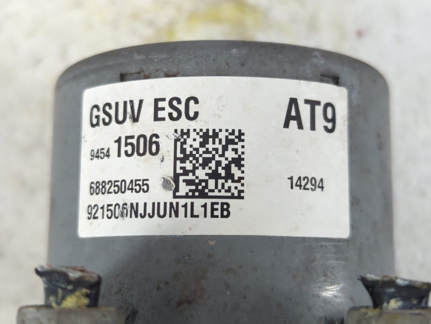 2015 Chevrolet Trax ABS Pump Control Module Replacement P/N:94541506 Fits OEM Used Auto Parts - Oemusedautoparts1.com