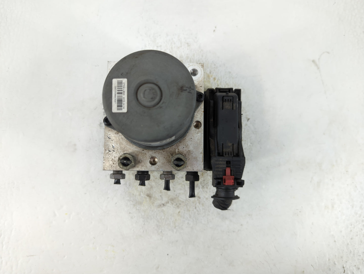2015 Chevrolet Trax ABS Pump Control Module Replacement P/N:94541506 Fits OEM Used Auto Parts - Oemusedautoparts1.com