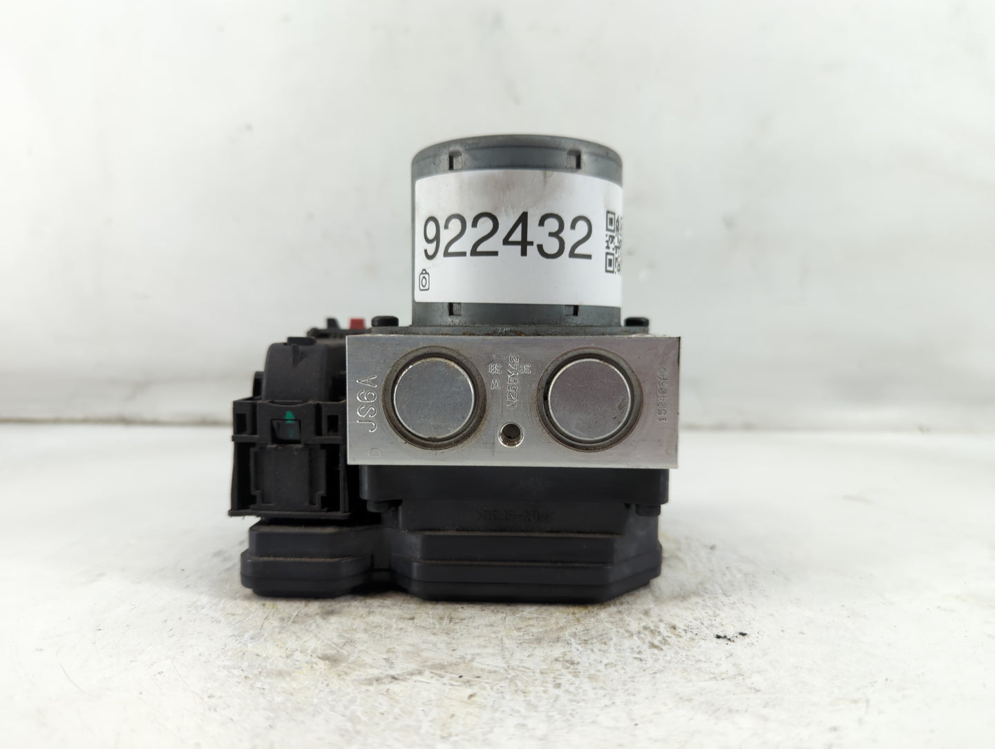2015 Chevrolet Trax ABS Pump Control Module Replacement P/N:94541506 Fits OEM Used Auto Parts - Oemusedautoparts1.com