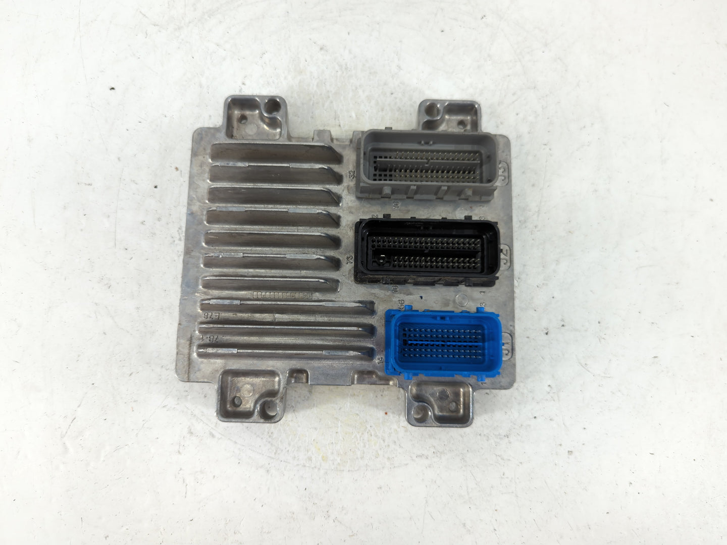 2011-2015 Chevrolet Volt PCM Engine Control Computer ECU ECM PCU OEM P/N:12669324 Fits Fits 2011 2012 2013 2014 2015 2016 OE