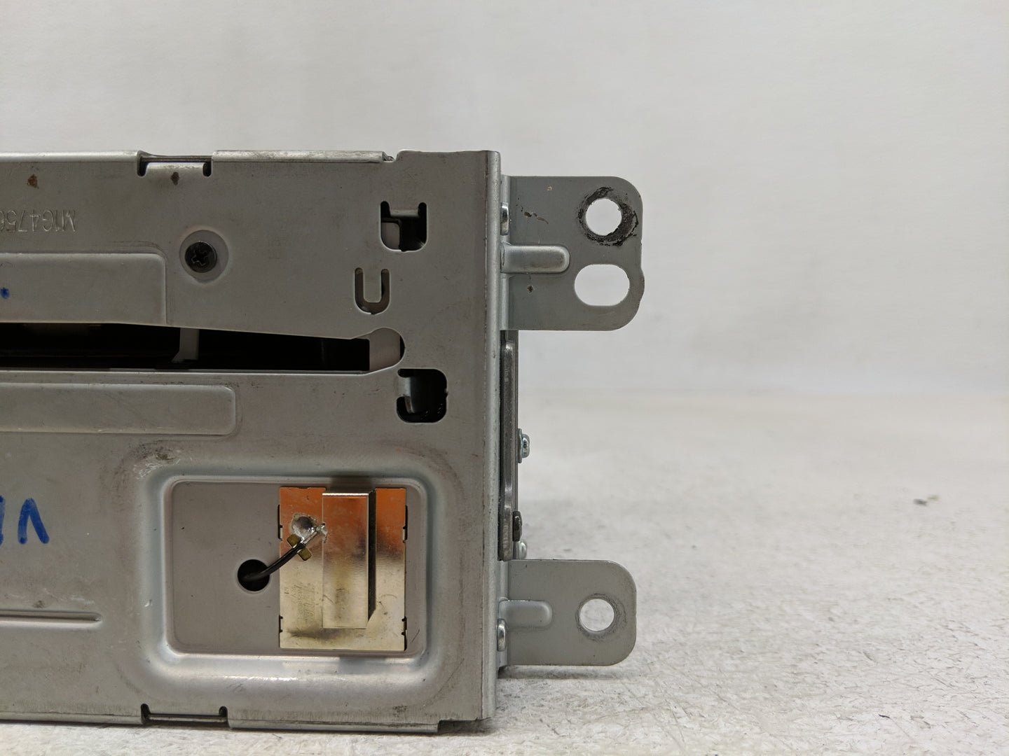 2015 Chevrolet Volt Radio AM FM Cd Player Receiver Replacement P/N:22965236 Fits Fits 2014 2016 OEM Used Auto Parts - Oemuse