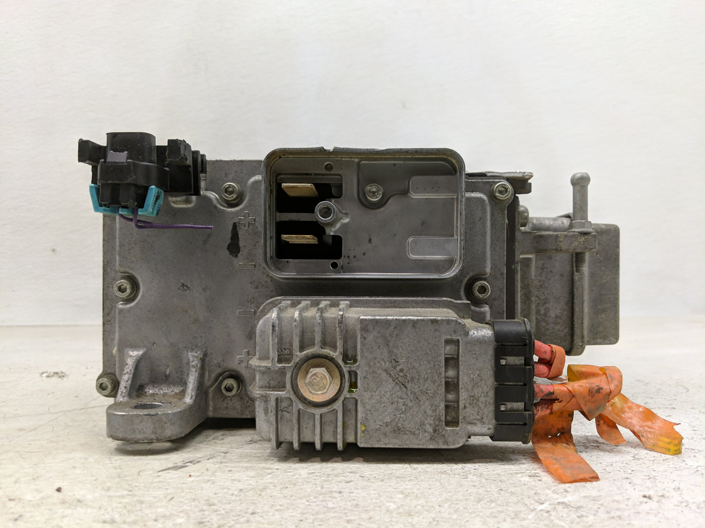 2011 Volt Ac Dc Power Control Module Accessory Computer Power Inverter - Oemusedautoparts1.com