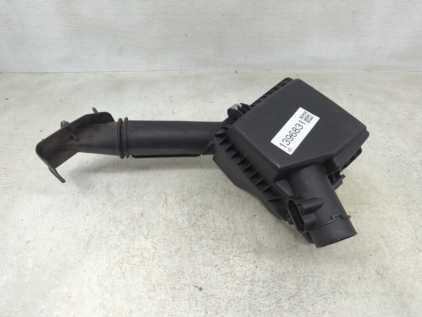 2011-2015 Chevrolet Volt Air Cleaner Intake-duct Hose Tube - Oemusedautoparts1.com