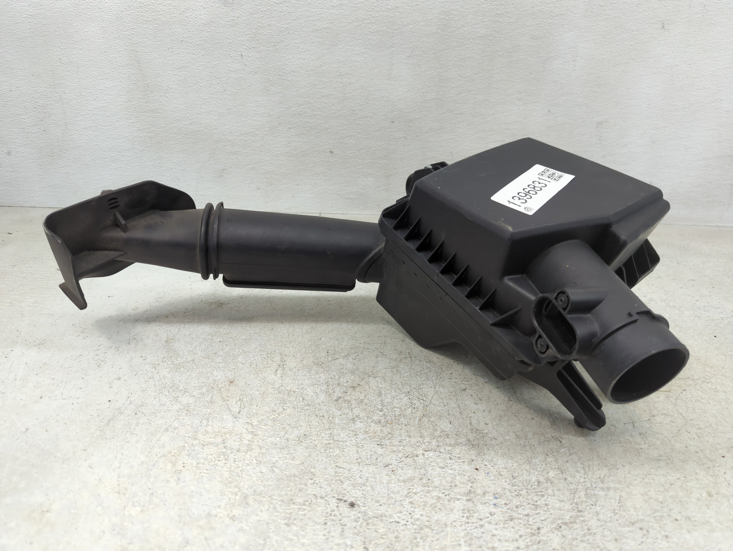 2011-2015 Chevrolet Volt Air Cleaner Intake-duct Hose Tube - Oemusedautoparts1.com