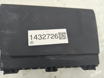 2013-2015 Chevrolet Volt Fusebox Fuse Box Panel Relay Module P/N:PA6-GB20-GF10 C11000139 Fits Fits 2013 2014 2015 OEM Used A