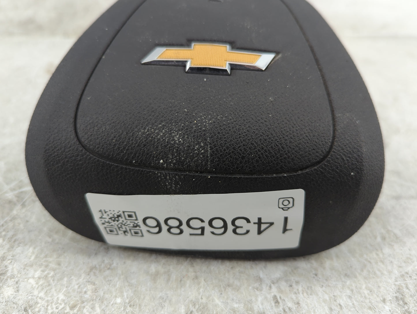 2015 Chevrolet Volt Air Bag Driver Left Steering Wheel Mounted P/N:SUFF3012208 Fits OEM Used Auto Parts - Oemusedautoparts1.