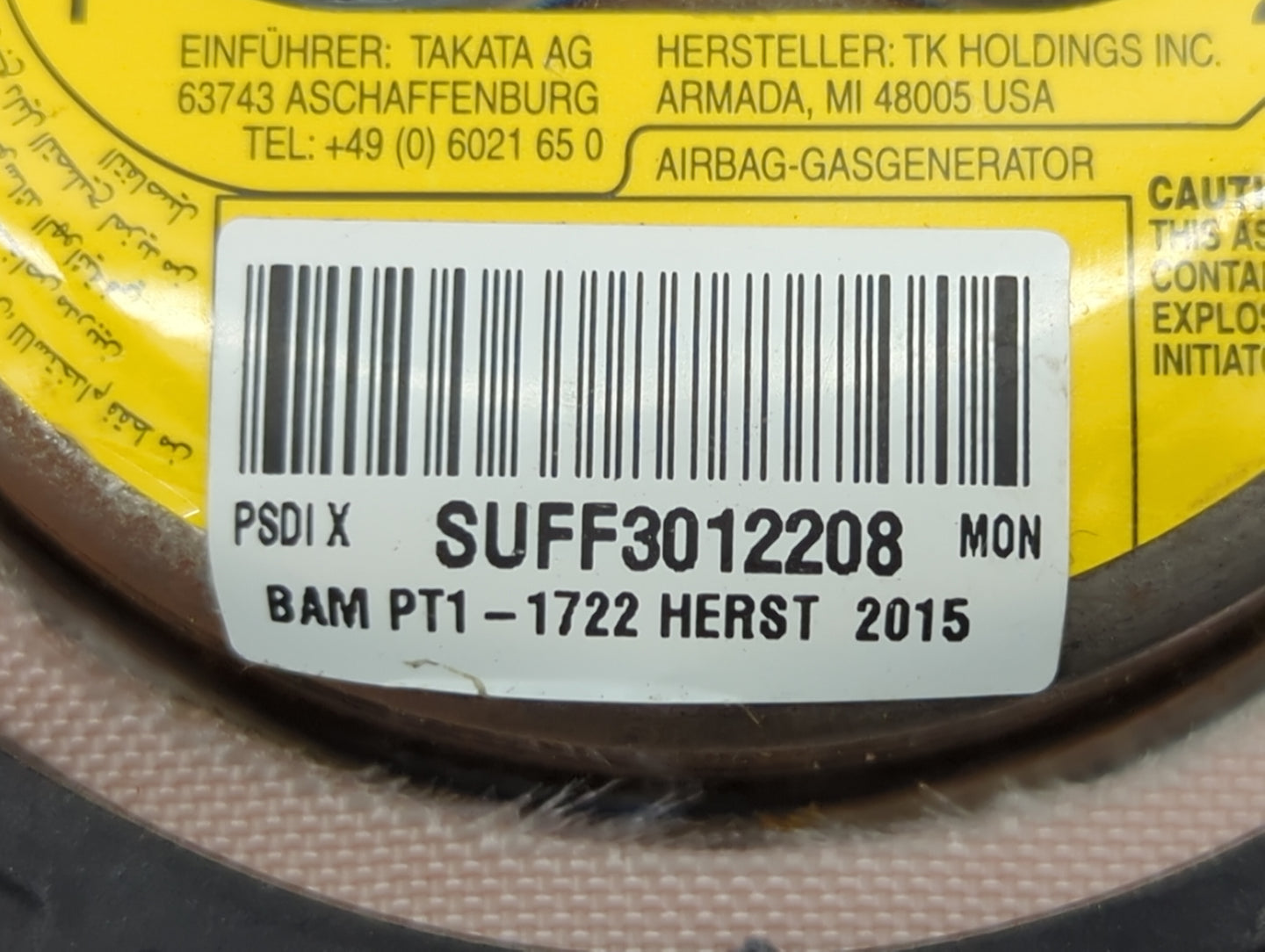 2015 Chevrolet Volt Air Bag Driver Left Steering Wheel Mounted P/N:SUFF3012208 Fits OEM Used Auto Parts - Oemusedautoparts1.