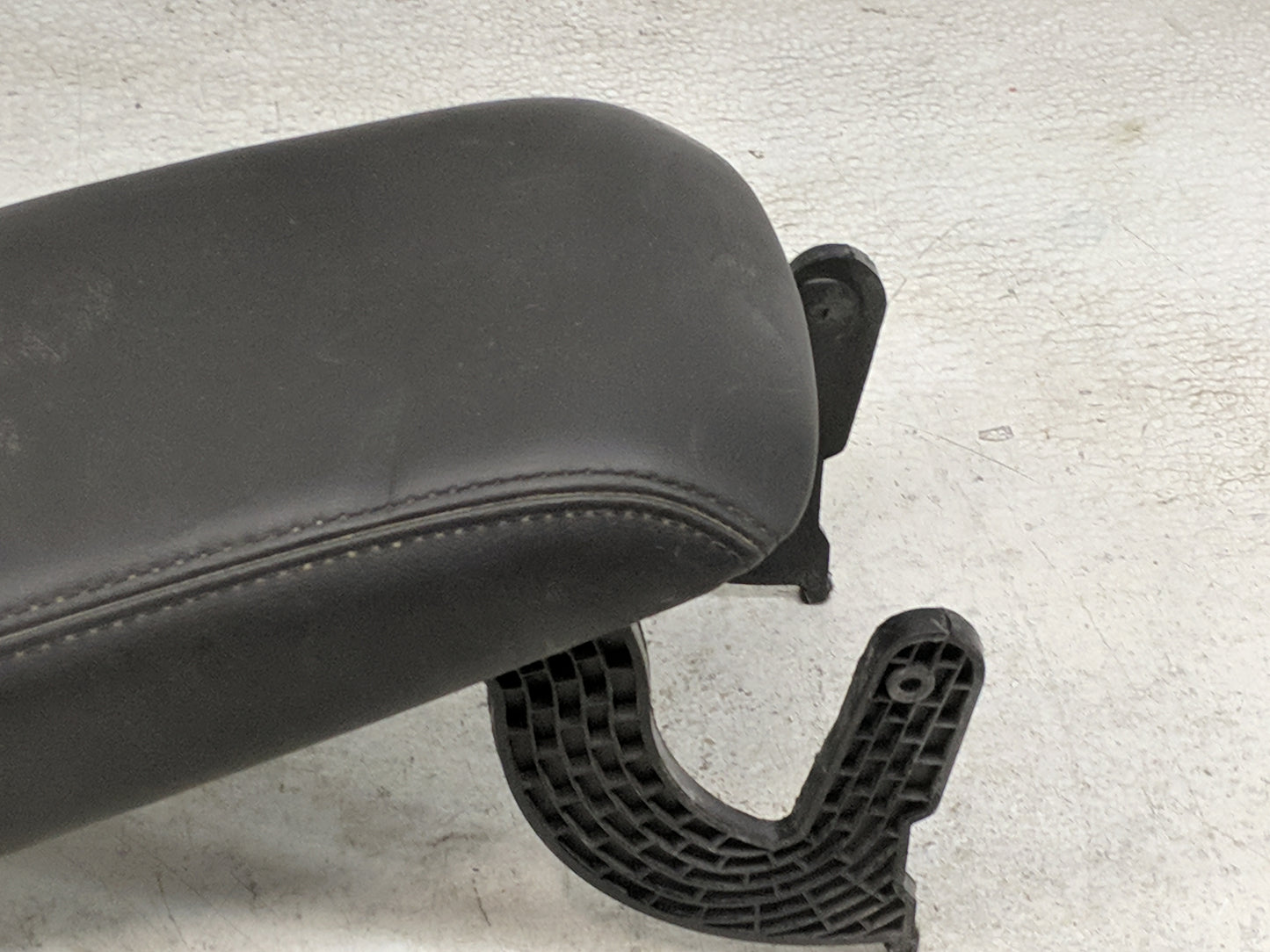 2015 Chevrolet Volt Center Console Armrest Cover Lid Fits OEM Used Auto Parts - Oemusedautoparts1.com