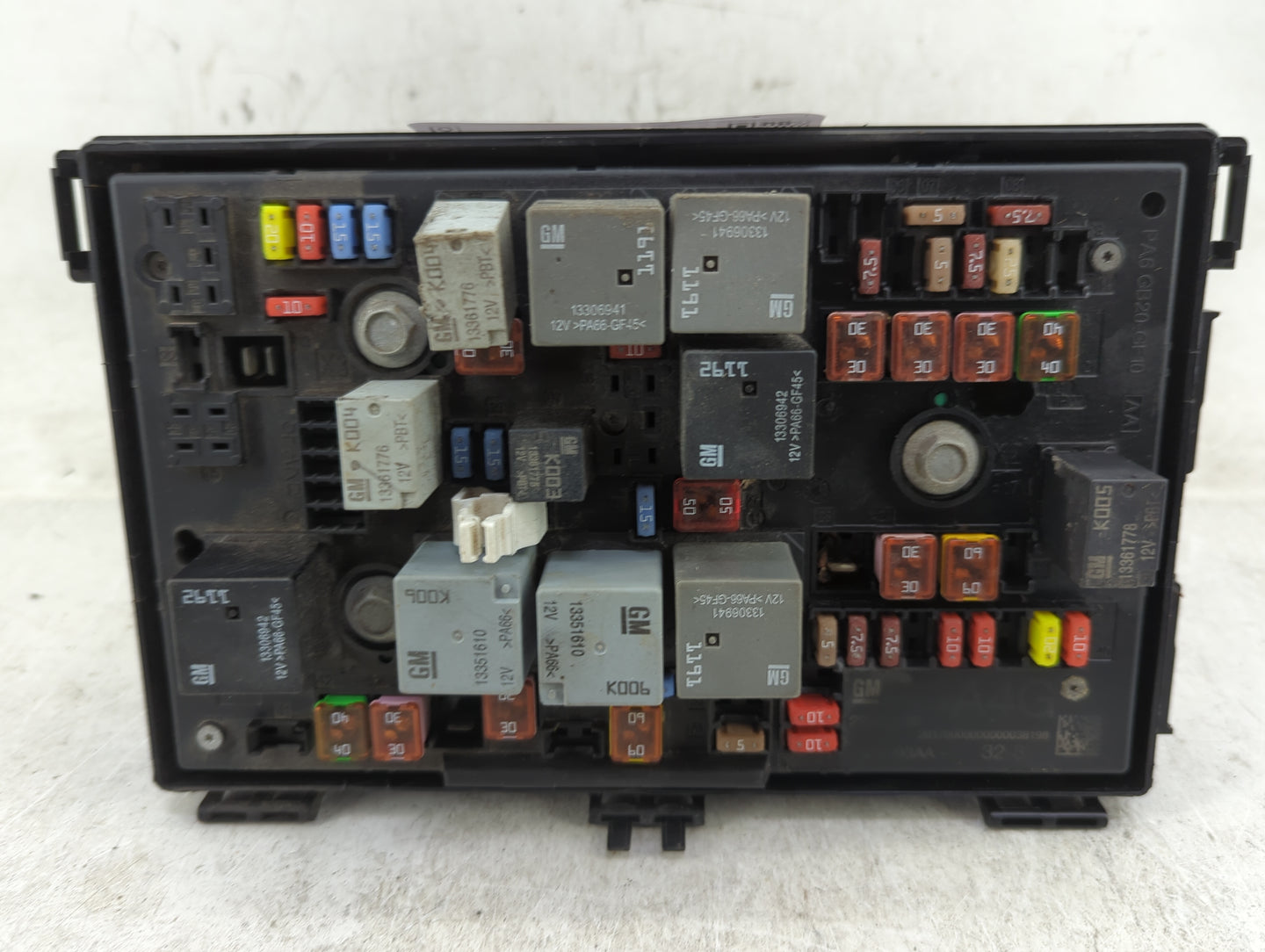 2013-2015 Chevrolet Volt Fusebox Fuse Box Panel Relay Module P/N:C11000139 Fits Fits 2013 2014 2015 OEM Used Auto Parts - Oe
