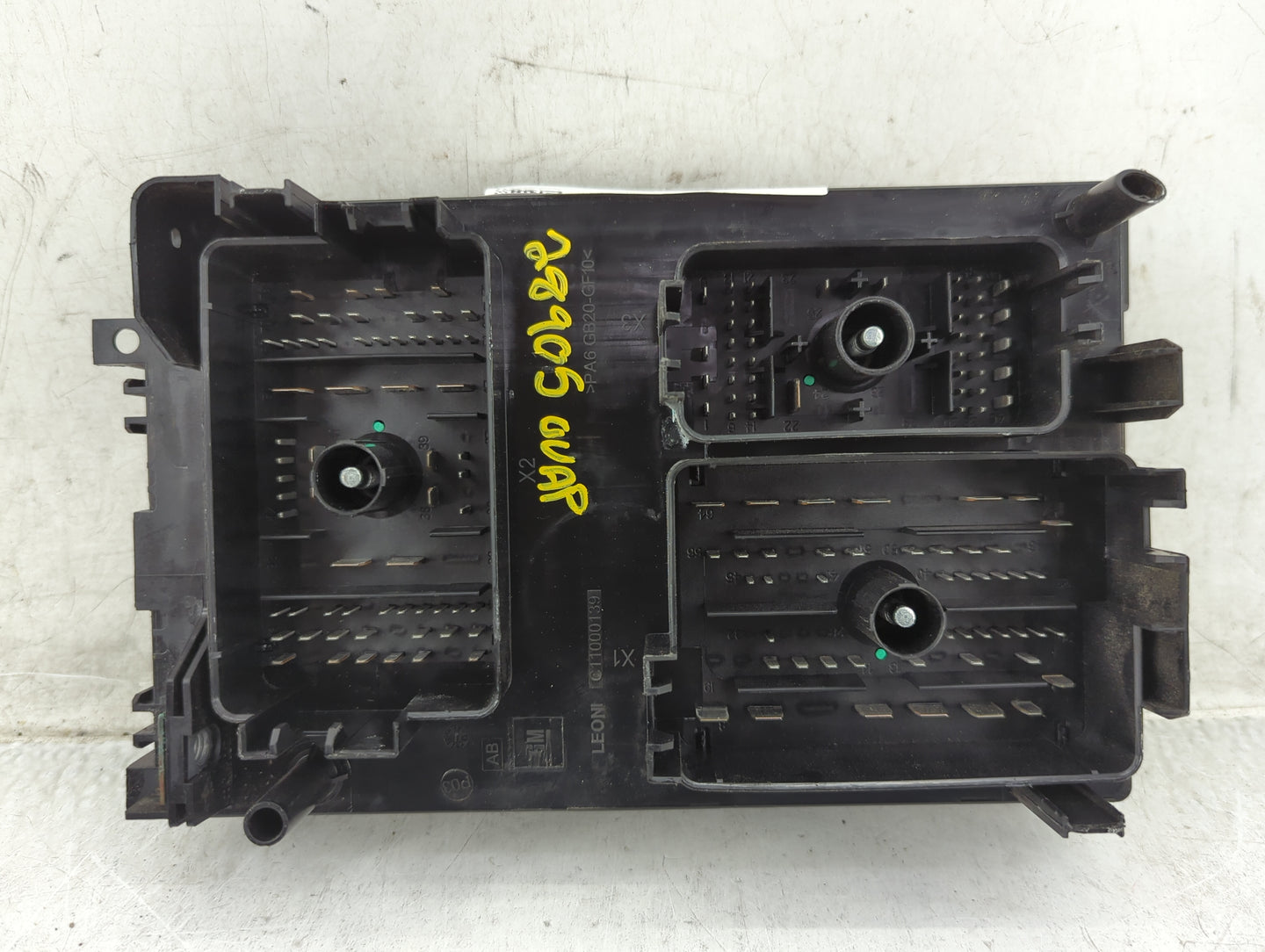 2013-2015 Chevrolet Volt Fusebox Fuse Box Panel Relay Module P/N:C11000139 Fits Fits 2013 2014 2015 OEM Used Auto Parts - Oe