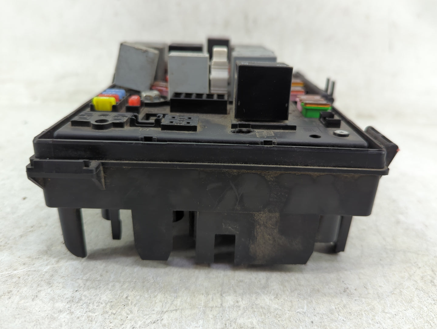 2013-2015 Chevrolet Volt Fusebox Fuse Box Panel Relay Module P/N:C11000139 Fits Fits 2013 2014 2015 OEM Used Auto Parts - Oe
