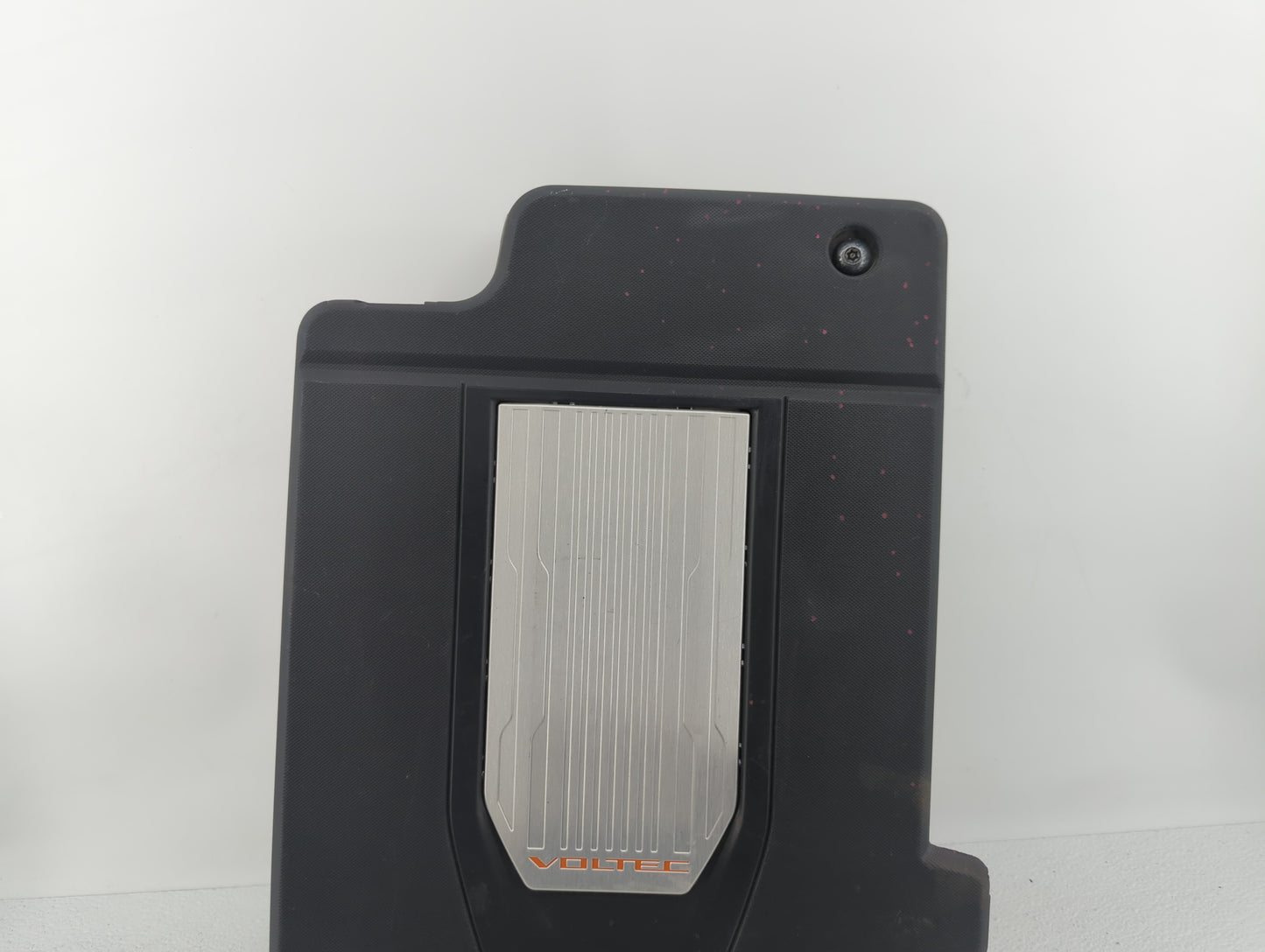2015 Chevrolet Volt Engine Cover - Oemusedautoparts1.com