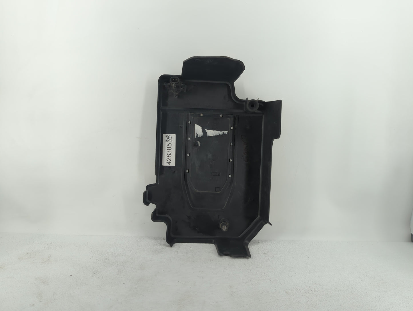 2015 Chevrolet Volt Engine Cover - Oemusedautoparts1.com