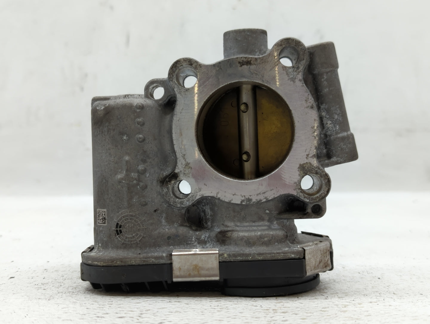 2011-2015 Chevrolet Volt Throttle Body P/N:55581682 Fits Fits 2011 2012 2013 2014 2015 2016 OEM Used Auto Parts - Oemusedaut