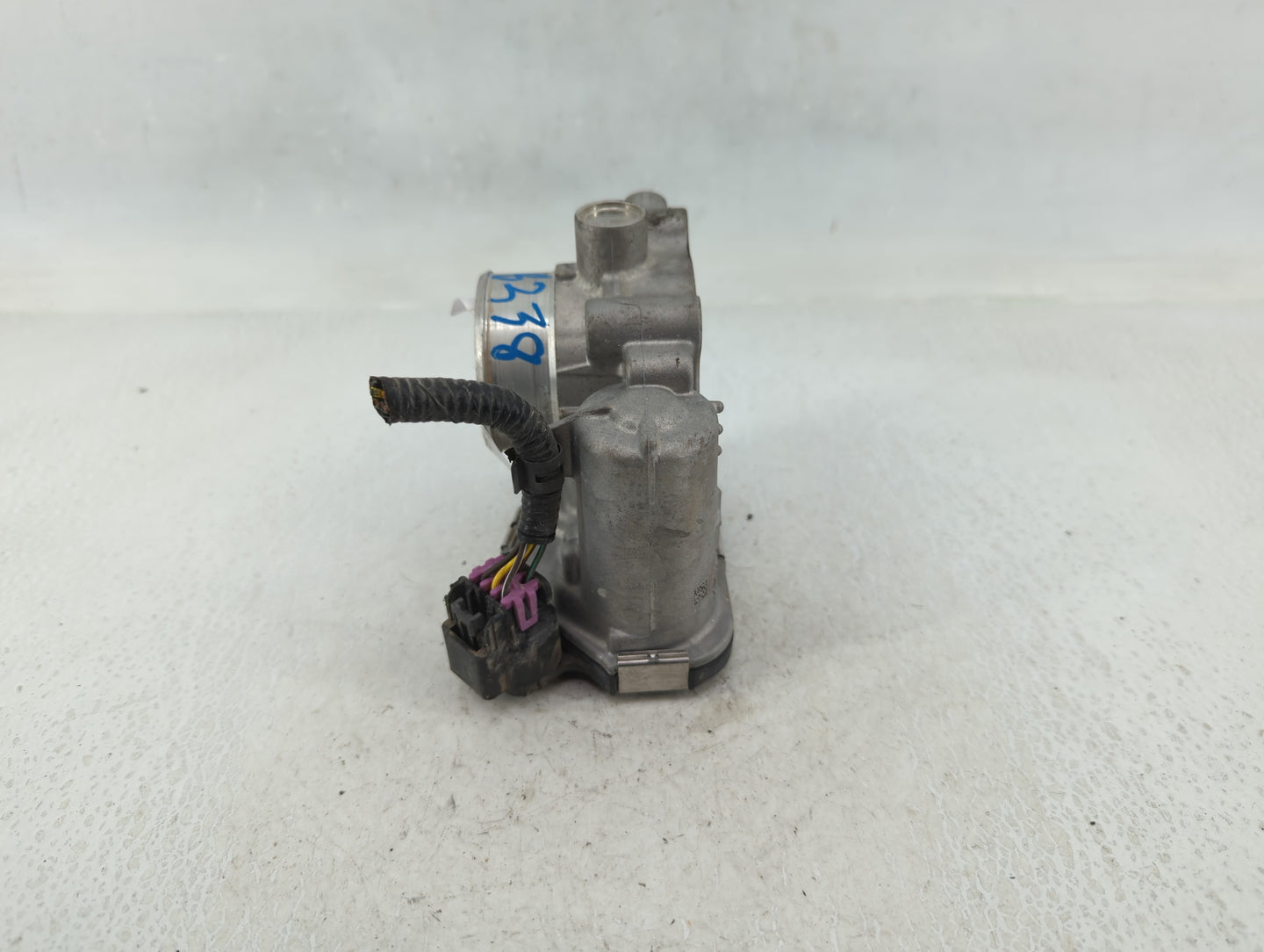 2011-2015 Chevrolet Volt Throttle Body P/N:0 280 750 579 55581682 Fits Fits 2011 2012 2013 2014 2015 2016 OEM Used Auto Part