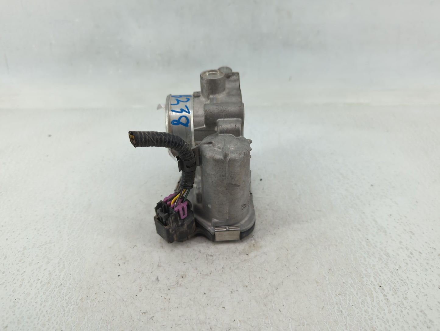 2011-2015 Chevrolet Volt Throttle Body P/N:0 280 750 579 55581682 Fits Fits 2011 2012 2013 2014 2015 2016 OEM Used Auto Part