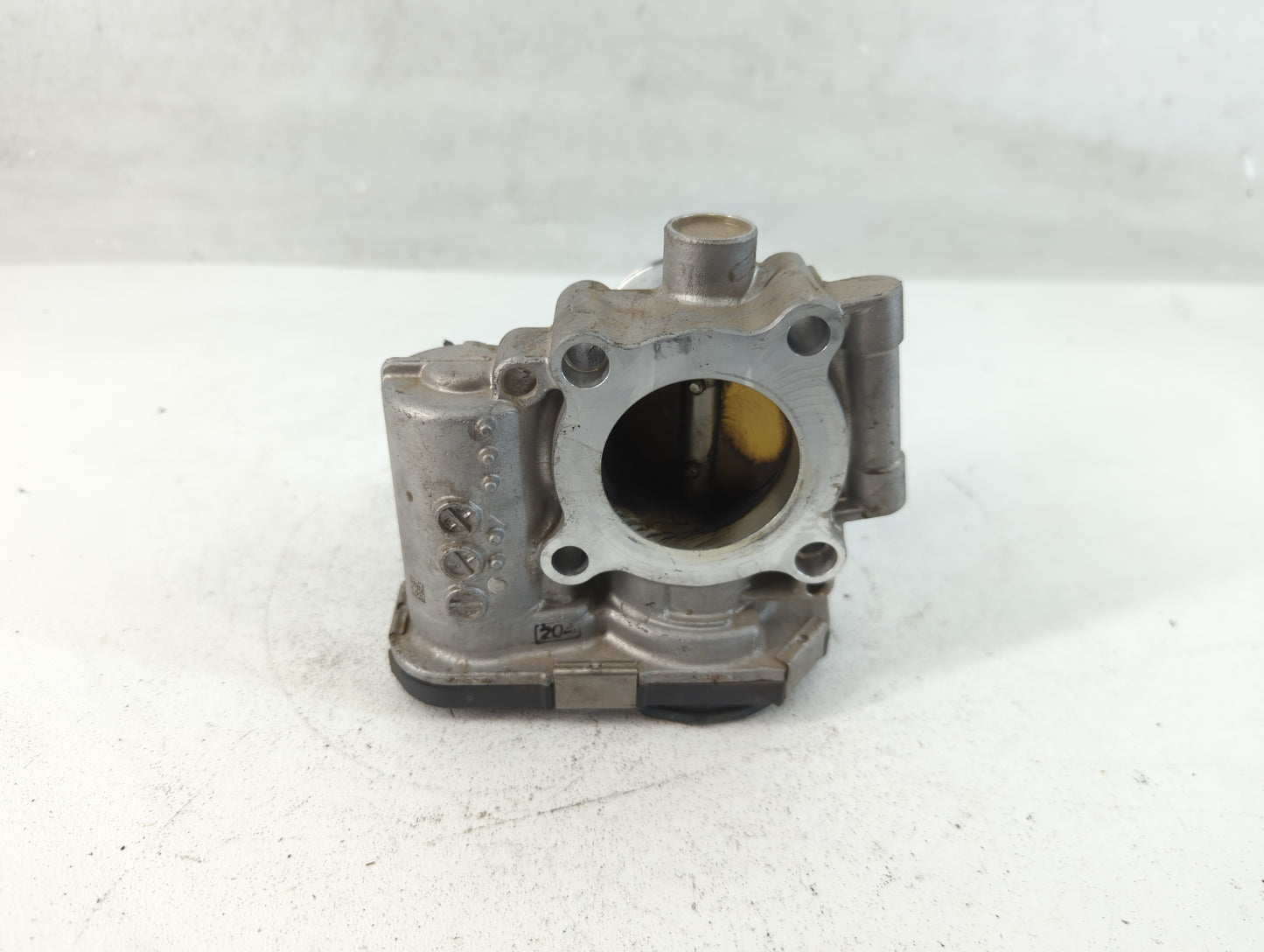2011-2015 Chevrolet Volt Throttle Body P/N:55 562 270 55581682 Fits Fits 2011 2012 2013 2014 2015 2016 OEM Used Auto Parts -