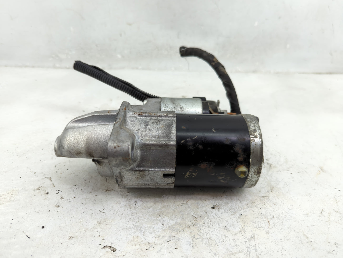 2015-2017 Chrysler 200 Car Starter Motor Solenoid OEM Fits Fits 2015 2016 2017 OEM Used Auto Parts - Oemusedautoparts1.com