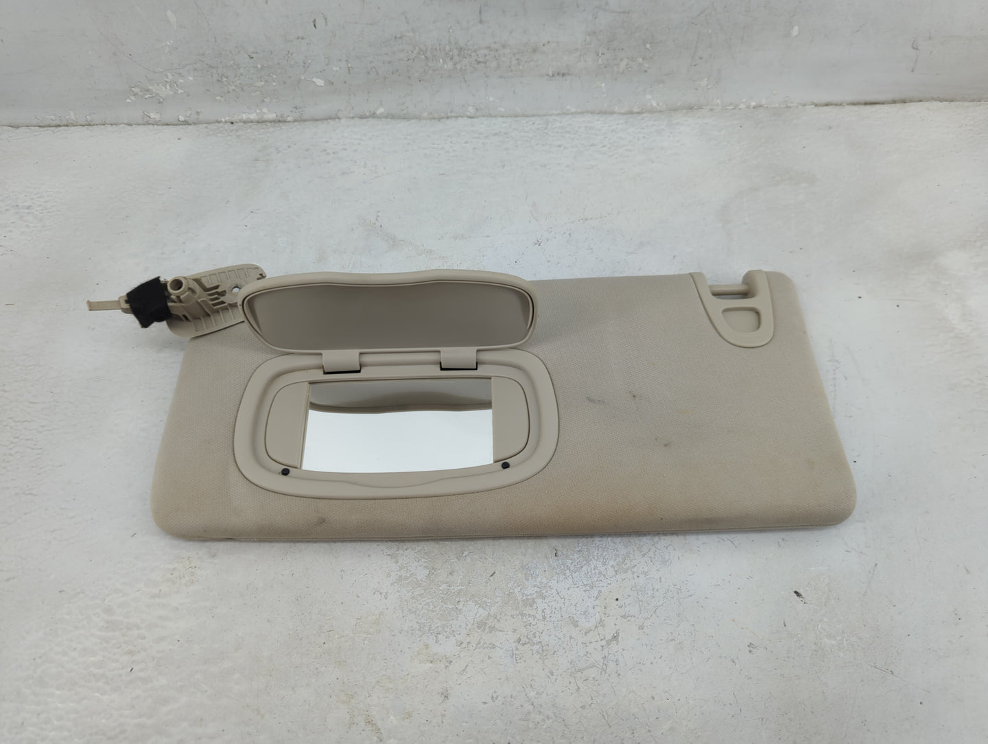 2015 Chrysler 200 Sun Visor Shade Replacement Driver Left Mirror Fits OEM Used Auto Parts - Oemusedautoparts1.com