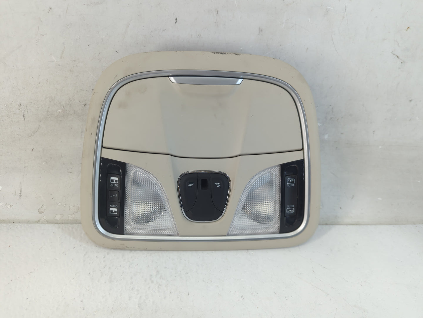 2015 Chrysler 200 Overhead Roof Console - Oemusedautoparts1.com