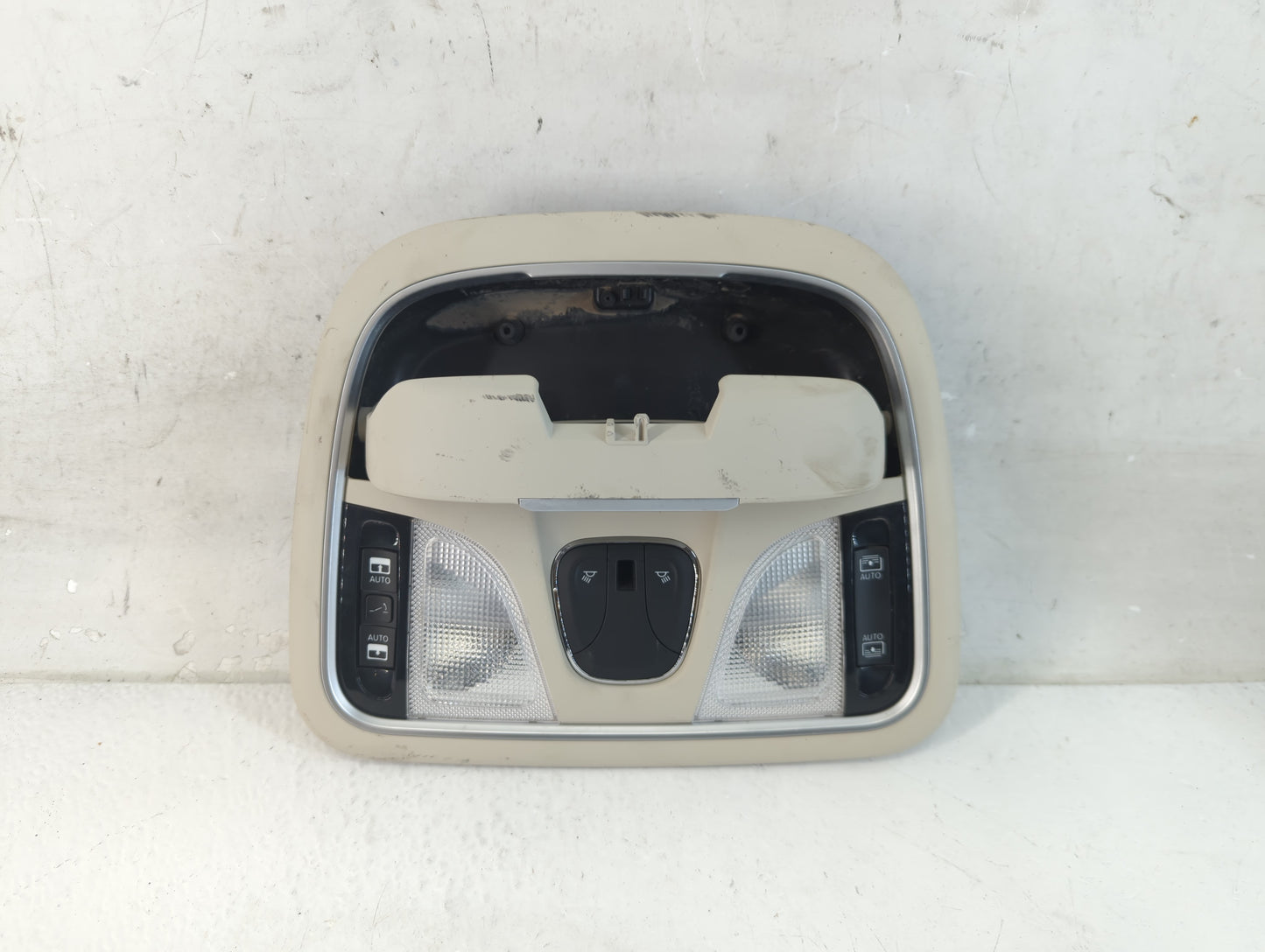 2015 Chrysler 200 Overhead Roof Console - Oemusedautoparts1.com