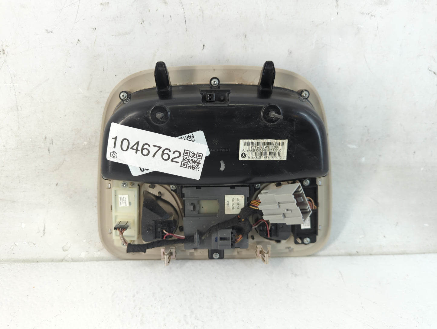 2015 Chrysler 200 Overhead Roof Console - Oemusedautoparts1.com