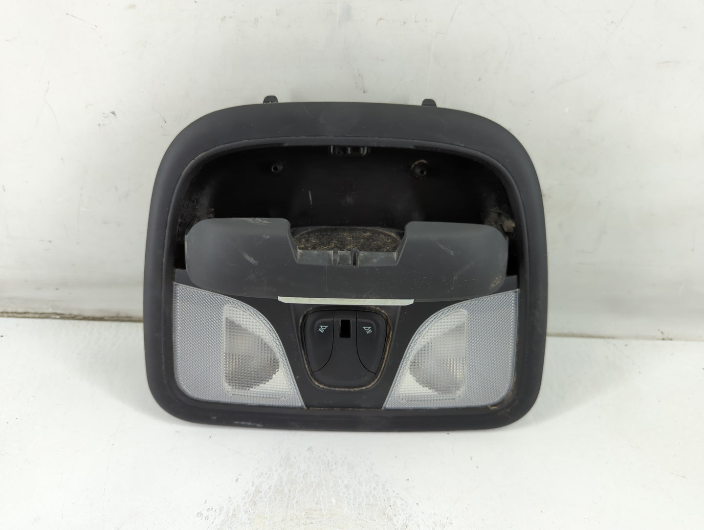 2015-2017 Chrysler 200 Overhead Roof Console 1047728 - Oemusedautoparts1.com