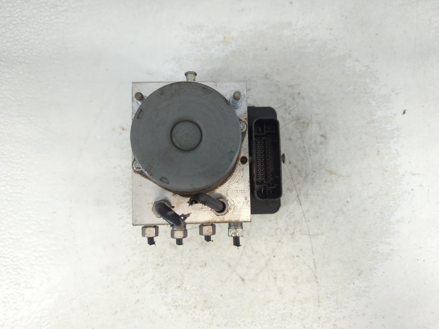 2015 Chrysler 200 ABS Pump Control Module Replacement P/N:P68232470AB 68232471AB Fits OEM Used Auto Parts - Oemusedautoparts