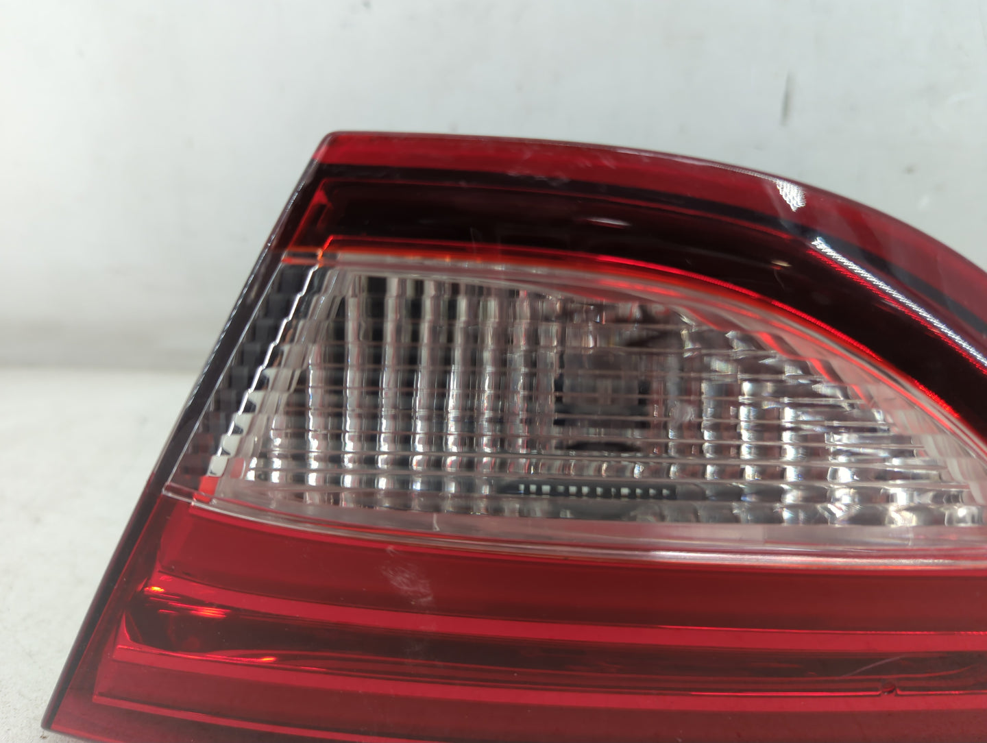 2015-2016 Chrysler 200 Tail Light Assembly Passenger Right OEM Fits Fits 2015 2016 OEM Used Auto Parts - Oemusedautoparts1.c