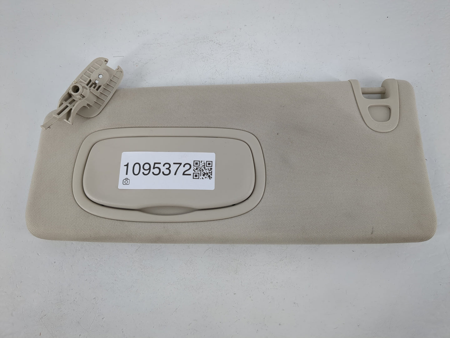 2015 Chrysler 200 Sun Visor Shade Replacement Driver Left Mirror Fits OEM Used Auto Parts - Oemusedautoparts1.com