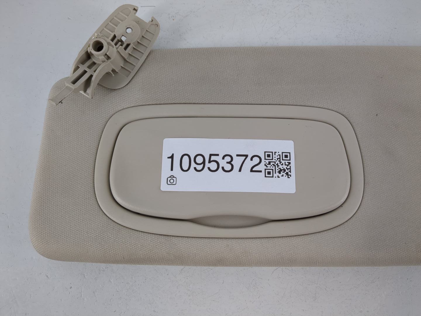 2015 Chrysler 200 Sun Visor Shade Replacement Driver Left Mirror Fits OEM Used Auto Parts - Oemusedautoparts1.com