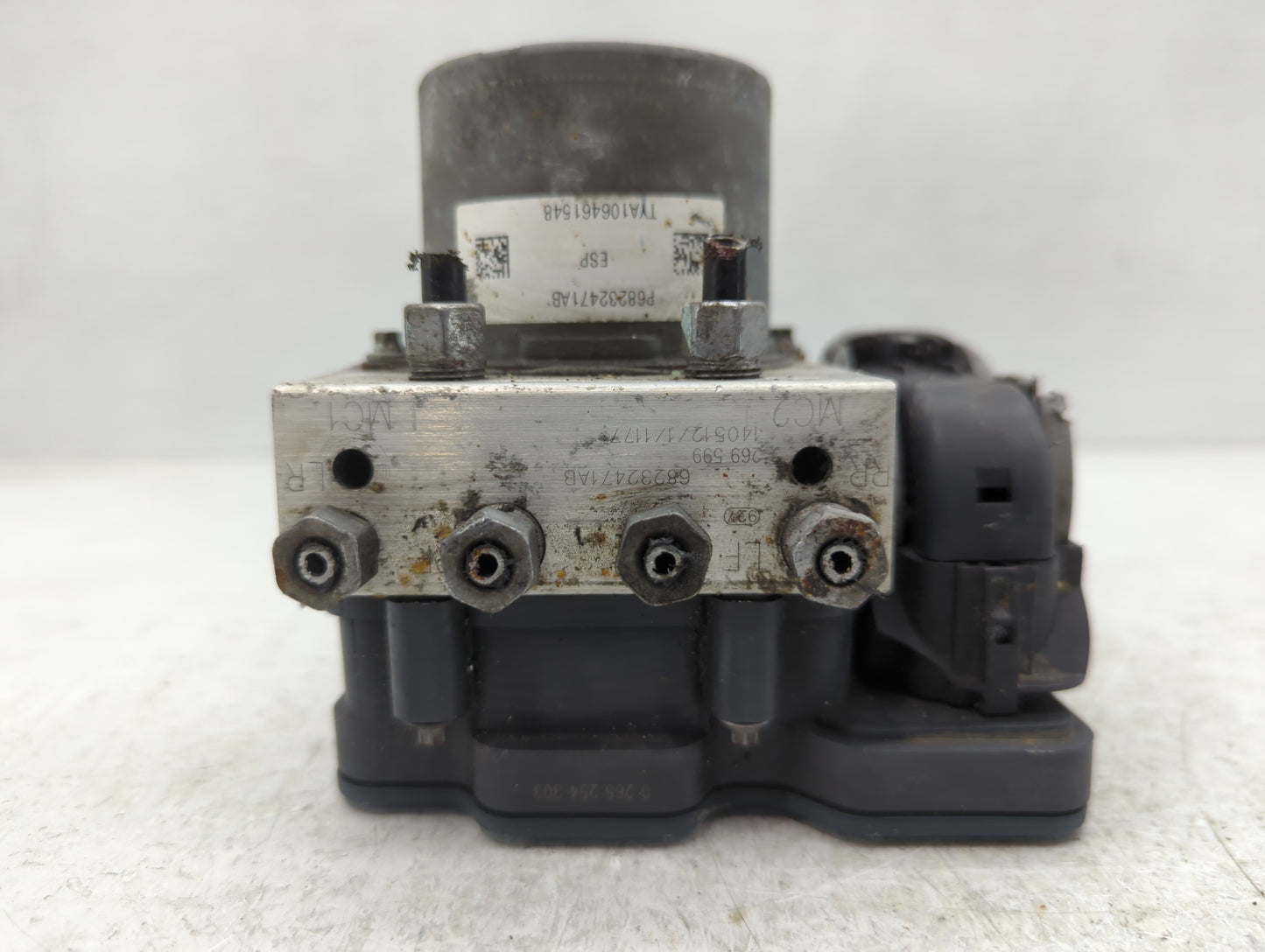 2015 Chrysler 200 ABS Pump Control Module Replacement P/N:68232471AB Fits OEM Used Auto Parts - Oemusedautoparts1.com