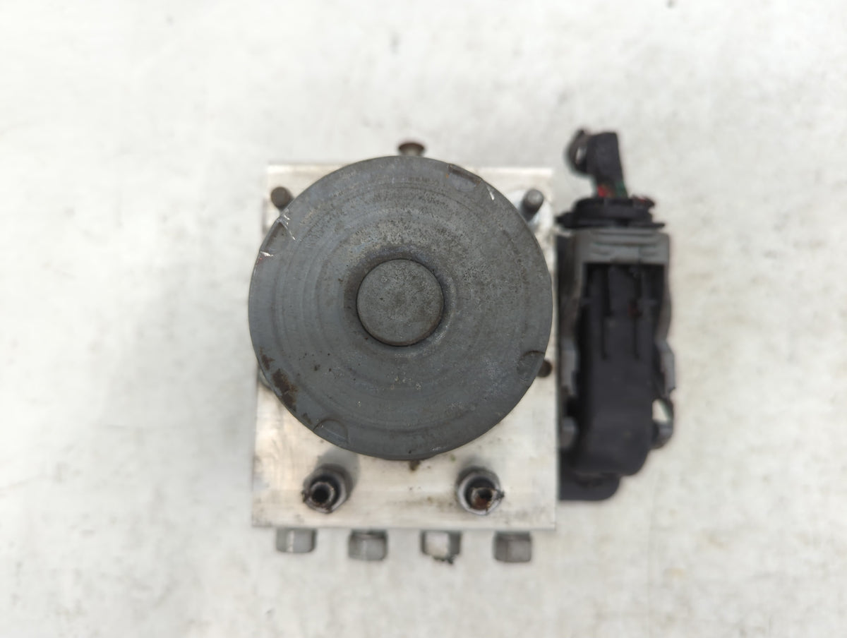 2015 Chrysler 200 Anti-Lock Brake ABS Pump Module Actuator OEM P/N:68232471AB Fits OEM Used Auto Parts - Oemusedautoparts1.c