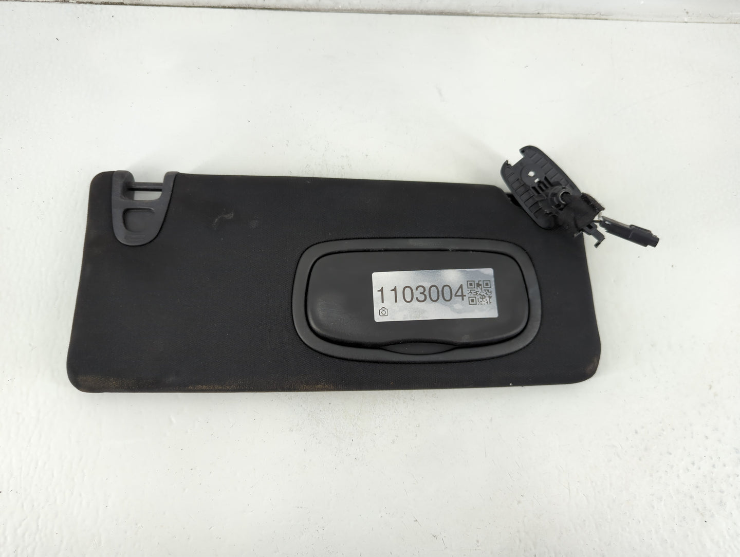 2015 Chrysler 200 Sun Visor Shade Replacement Passenger Right Mirror Fits OEM Used Auto Parts - Oemusedautoparts1.com