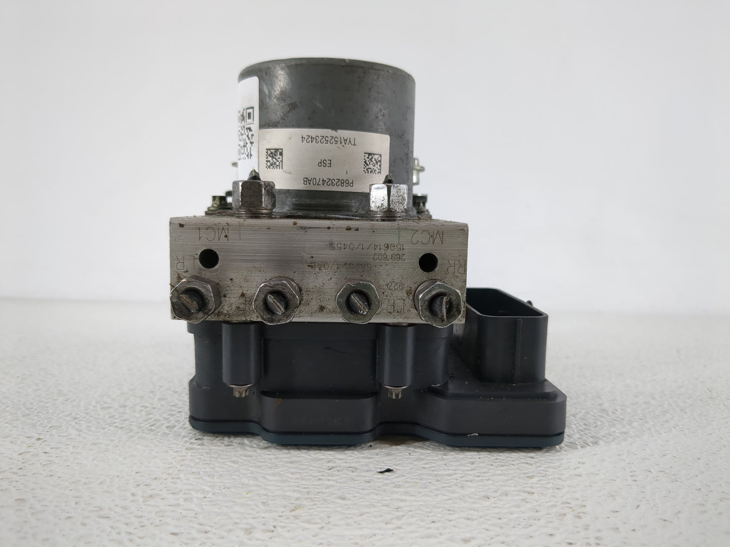 2015 Chrysler 200 ABS Pump Control Module Replacement P/N:P68232470AB Fits OEM Used Auto Parts - Oemusedautoparts1.com
