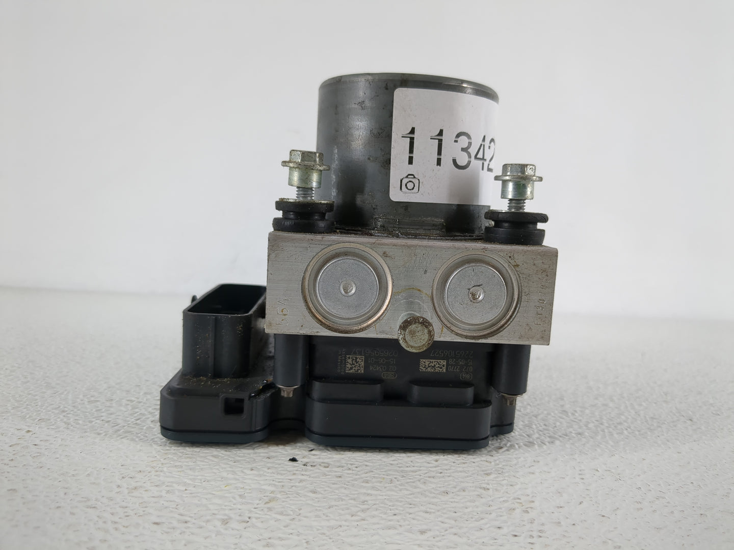 2015 Chrysler 200 ABS Pump Control Module Replacement P/N:P68232470AB Fits OEM Used Auto Parts - Oemusedautoparts1.com